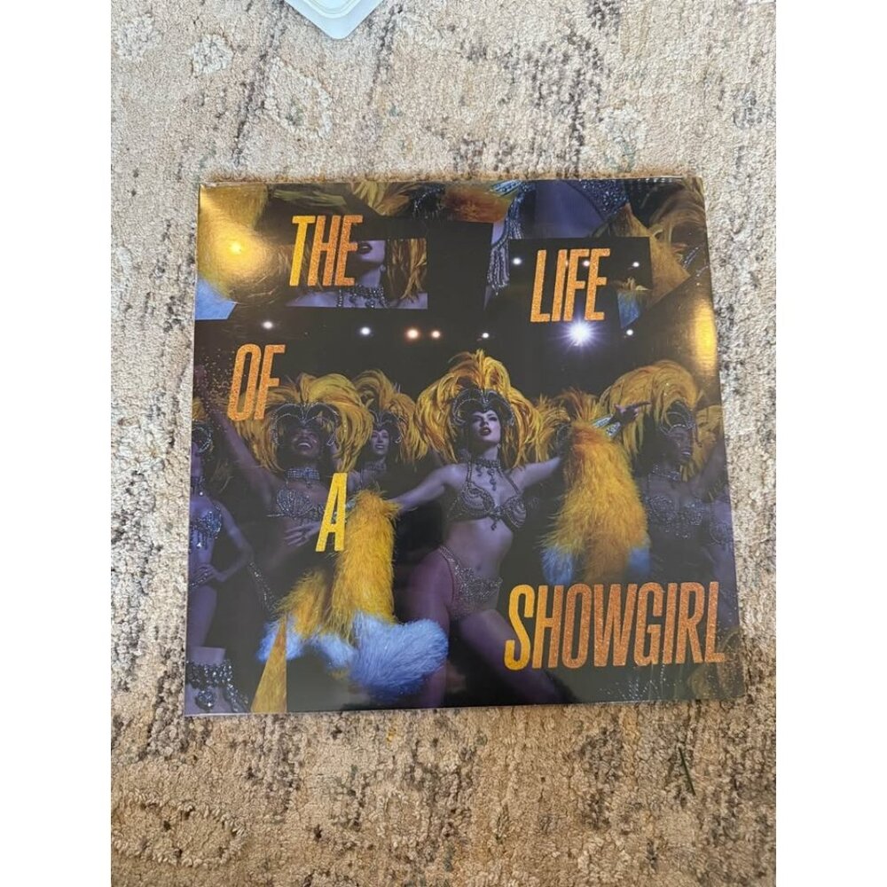 The Life of a Showgirl: Baby That’s Show Business Edition (Lovely Bouquet Golden
